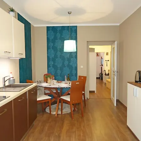 Carla Apartment *